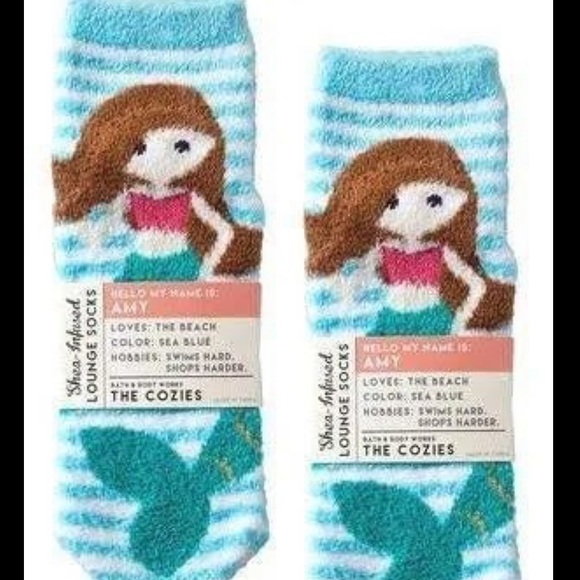 BATH AND BODY WORKS MERMIAD SHEA INFUSED LOUNGE SOCKS ONE PAIR!